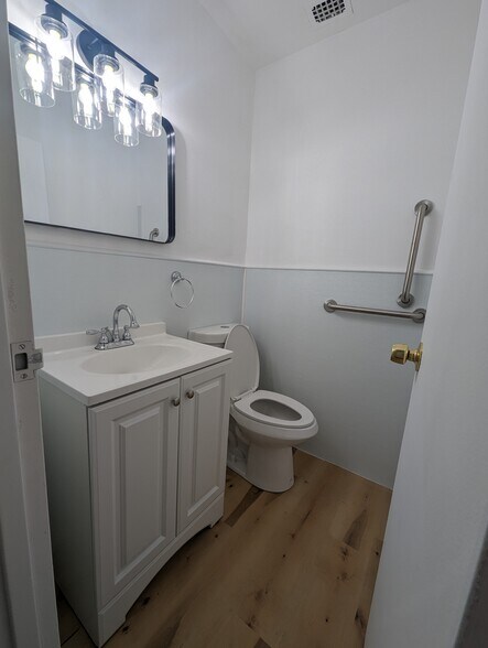 More Photos Of 7900 Old York Rd, Elkins Park Apartments For Sale