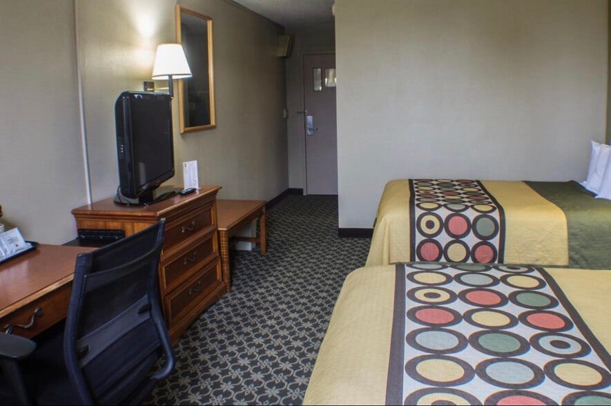 More Photos Of 8040 Perry Hwy, Erie Hotel For Sale
