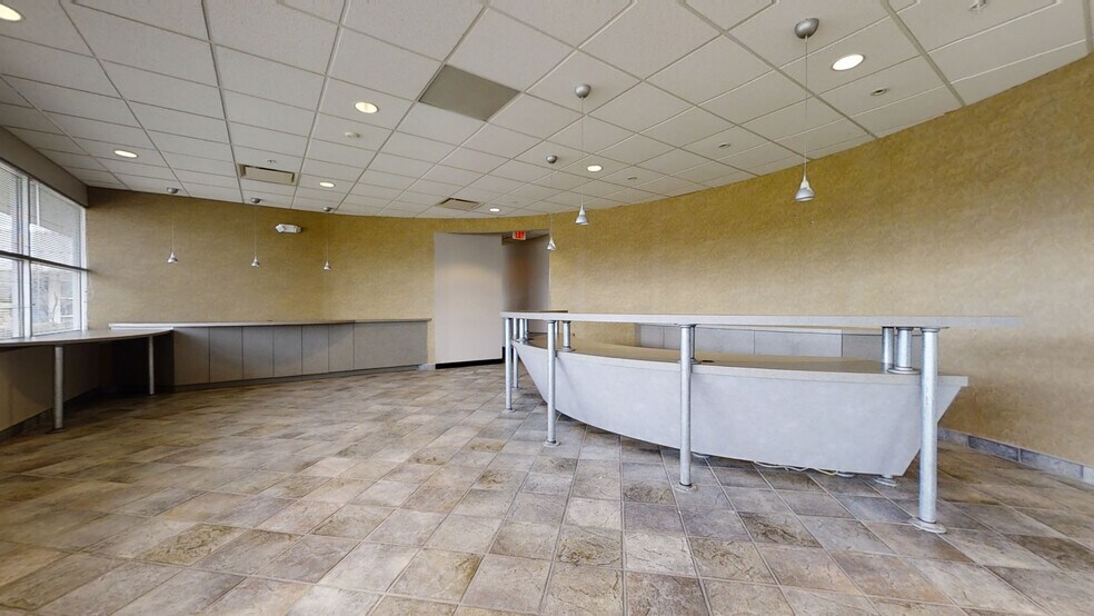 More Photos Of 2600 Green Rd, Ann Arbor Office For Lease
