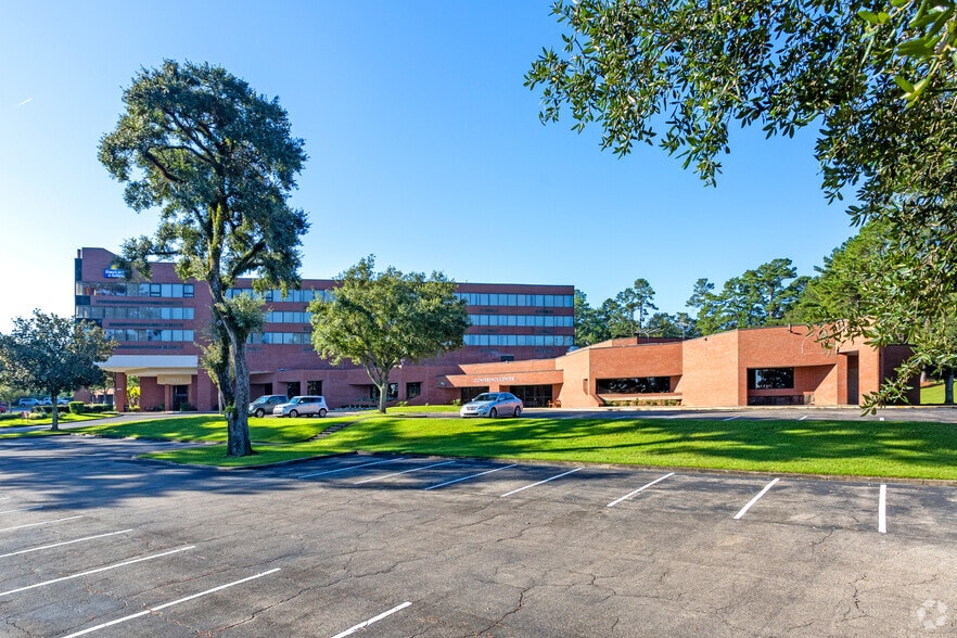 More Photos Of 2900 N Monroe St, Tallahassee Hotel For Lease