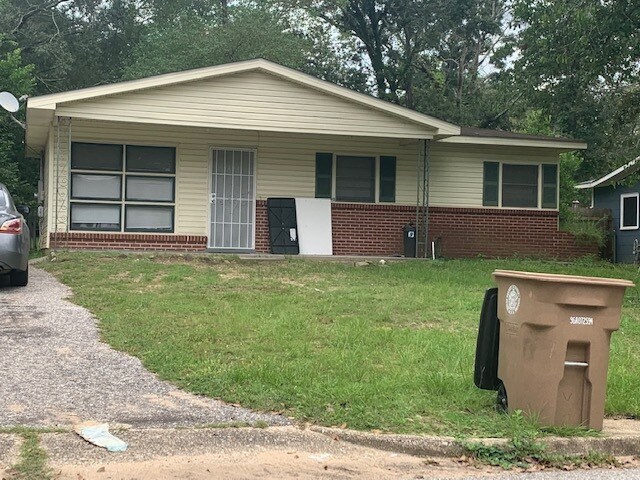 More Photos Of Downtown, Mobile Specialty For Sale