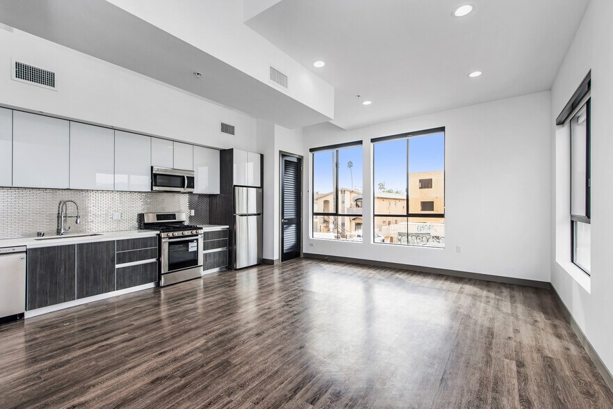 More Photos Of 644 N Normandie Ave, Los Angeles Apartments For Sale