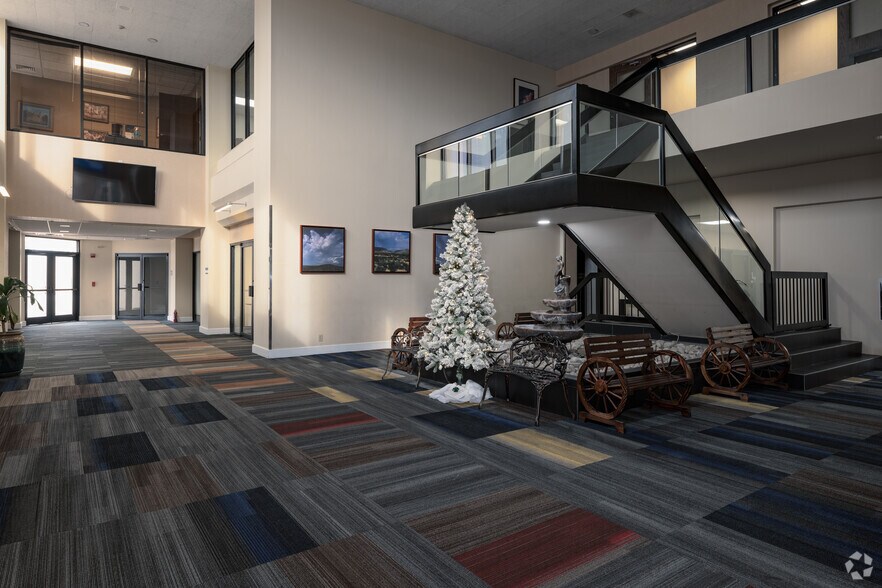 More Photos Of 6815 Manhattan Blvd, Fort Worth Office For Lease