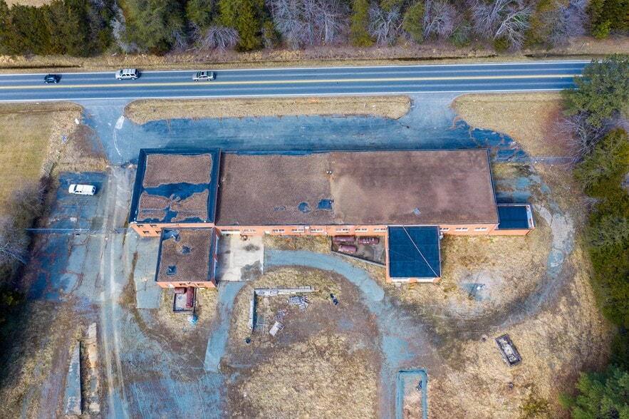 More Photos Of 2428 Richmond Rd, Troy Auto Salvage Facility For Sale