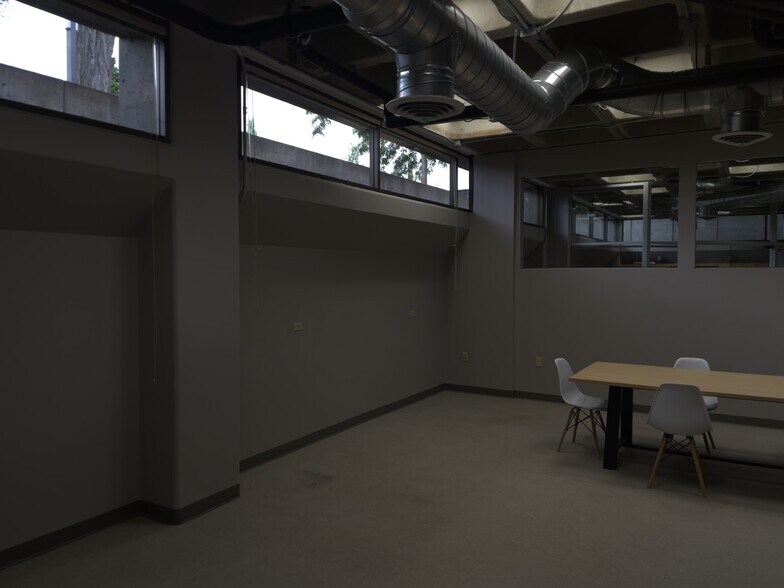 More Photos Of 2811 E Evergreen Blvd, Vancouver Office For Lease