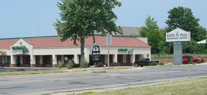 Primary Photo Of 609 E Young Ave, Warrensburg Storefront For Lease