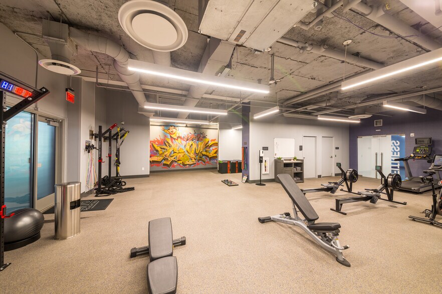 More Photos Of 1776 Peachtree St NW, Atlanta Office For Lease