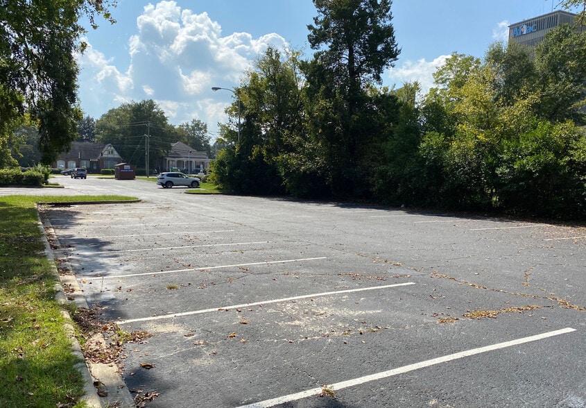 More Photos Of 2033 Wynnton Rd, Columbus Restaurant For Sale