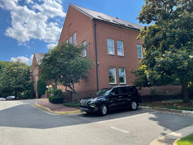 Primary Photo Of 4232 King St, Alexandria Office For Sale