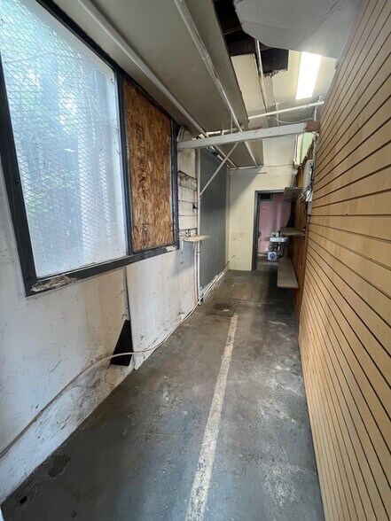 More Photos Of 498 N 500 W, Provo Convenience Store For Sale