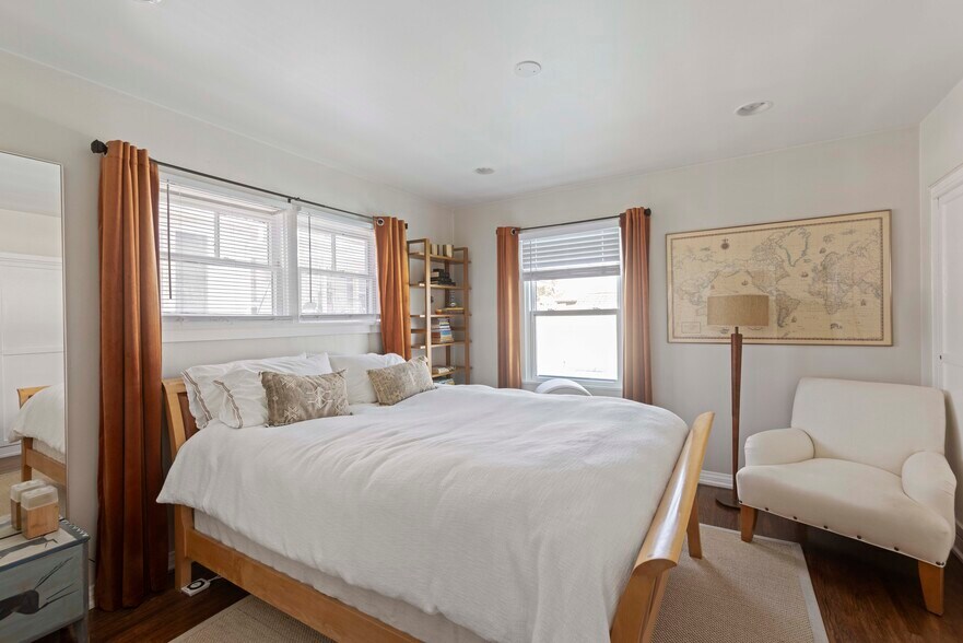 More Photos Of 1569 S Orange Grove Ave, Los Angeles Apartments For Sale