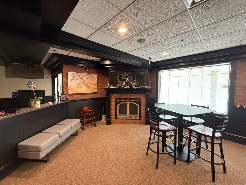 More Photos Of 249 Main St, Rutland Apartments For Lease