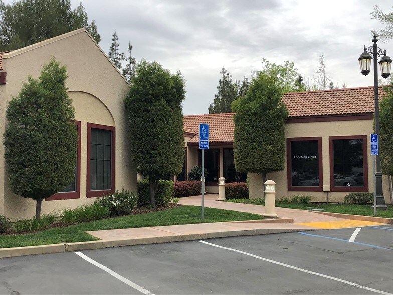 More Photos Of 2934 Gold Pan Ct, Rancho Cordova Office For Lease