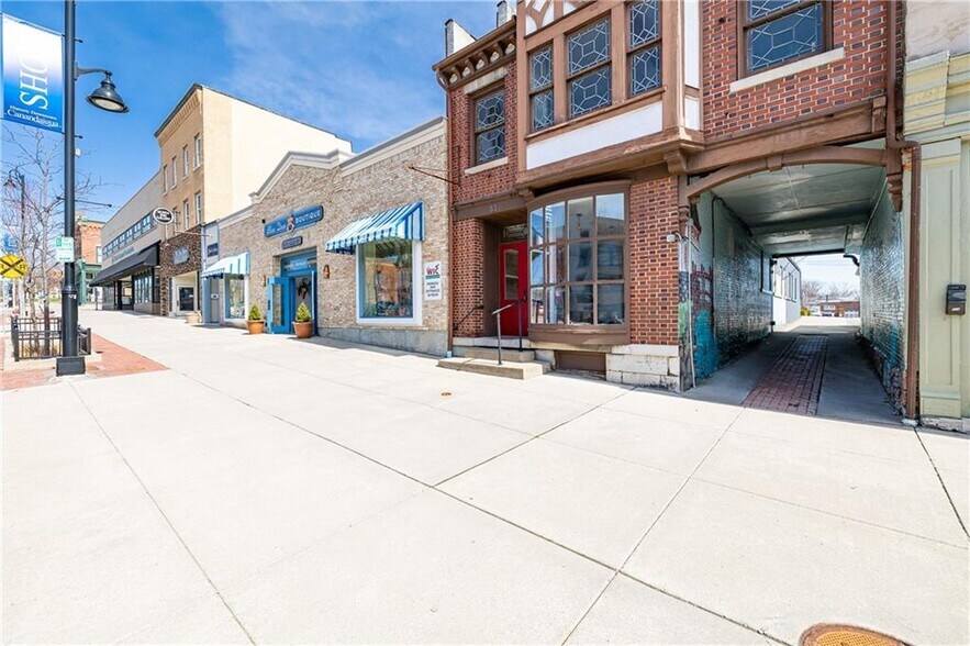 More Photos Of 83 S Main St, Canandaigua Office For Sale
