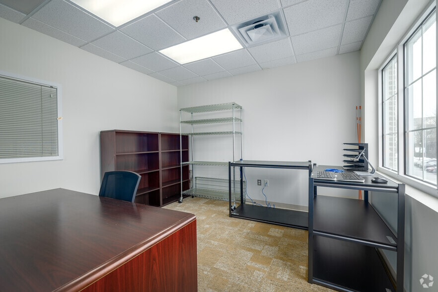 More Photos Of 6020 Meadowridge Center Dr, Elkridge Medical For Lease