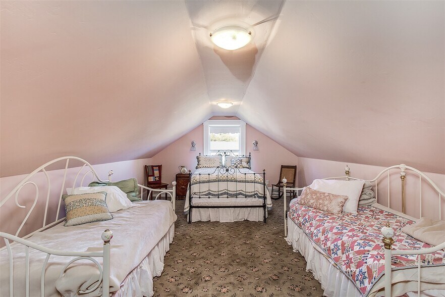 More Photos Of 3040 Ponderosa Rd, Shingle Springs Specialty For Sale