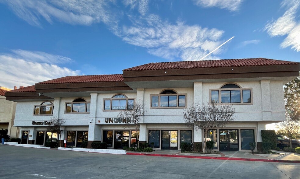 More Photos Of 28048 Bouquet Canyon Rd, Santa Clarita Storefront Retail Office For Lease