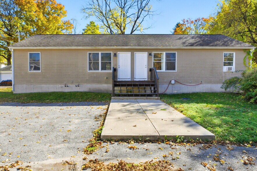 More Photos Of 248 Church St, Pascoag Apartments For Sale