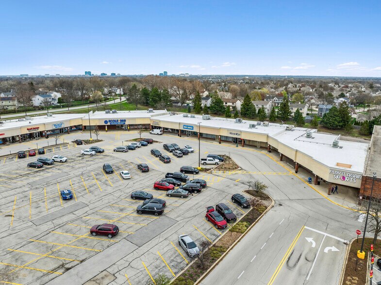 More Photos Of 1023-1127 S Roselle Rd, Schaumburg Freestanding For Sale