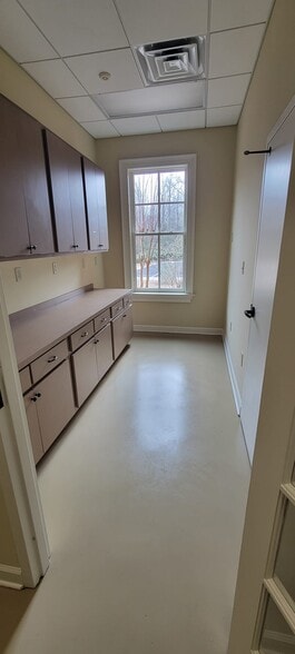 More Photos Of 170 Westridge Industrial Blvd, McDonough Office For Lease