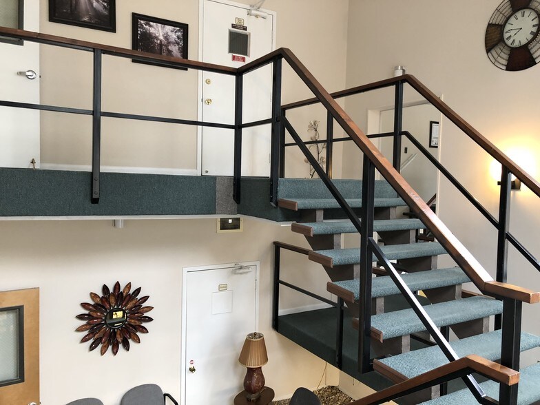 More Photos Of 3005 Brodhead Rd, Bethlehem Office For Sale