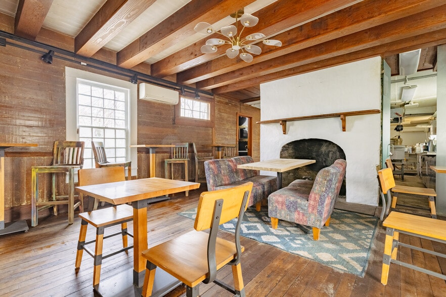 More Photos Of 146 Greenway Ct, Blowing Rock Restaurant For Sale