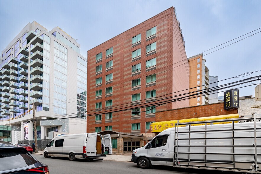More Photos Of 13351 39th Ave, Flushing Hotel For Lease