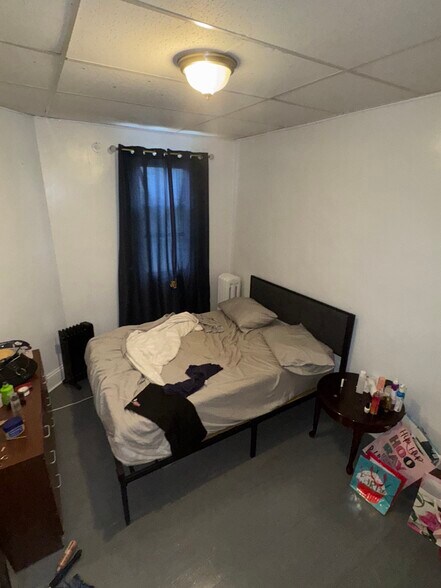 More Photos Of 1126 Northampton St, Easton Storefront Retail Residential For Sale