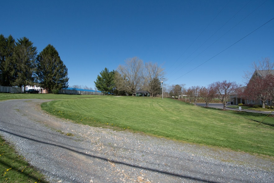 More Photos Of 2775 Jefferson St, Lewisburg Land For Sale