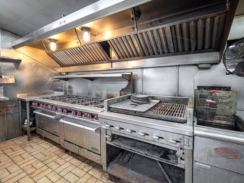 More Photos Of 923 State Route 32, Highland Mills Restaurant For Sale