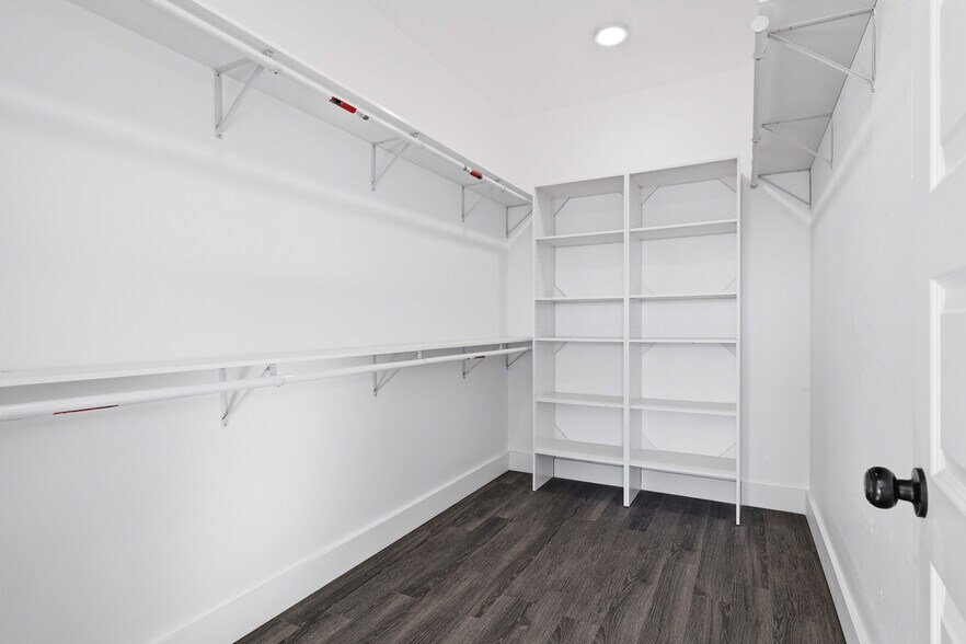 More Photos Of 1512 Wyoming St, San Antonio Apartments For Sale