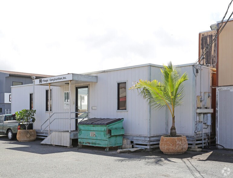 More Photos Of 659-669 Ahua St, Honolulu Warehouse For Lease