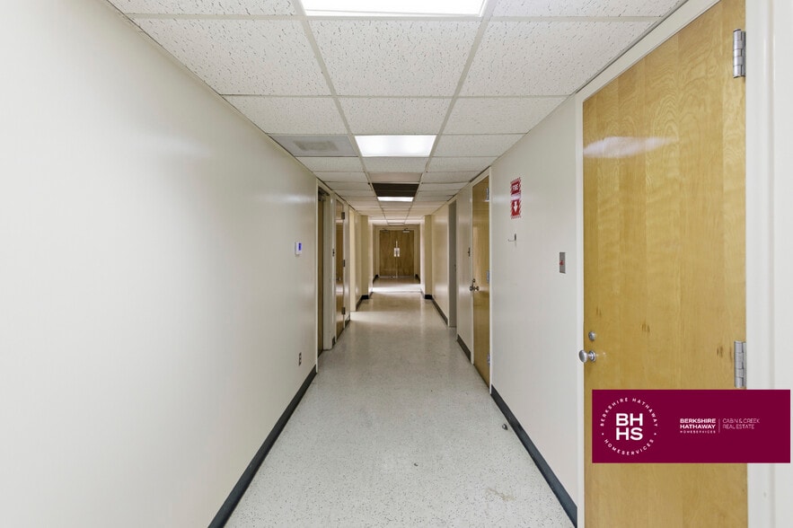 More Photos Of 3012 US-98, Mccomb Flex For Sale