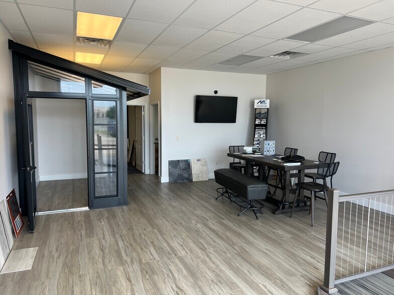 More Photos Of 4331 Conestoga Dr, Springfield Unknown For Lease