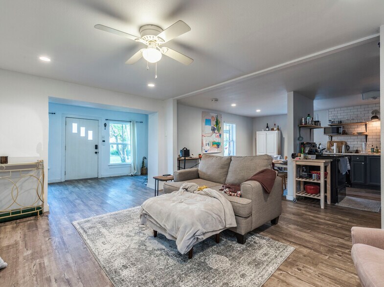 More Photos Of , San Marcos Unknown For Sale