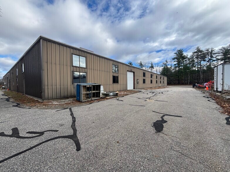 More Photos Of 340 Commerce Way, Pembroke Manufacturing For Sale