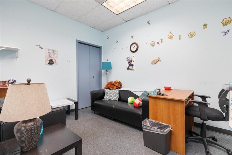 More Photos Of 8140 Ashton Ave, Manassas Medical For Sale