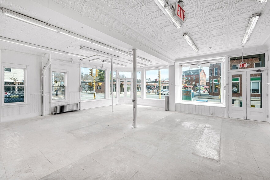 More Photos Of 76-96 Maple St, Florence Apartments For Lease