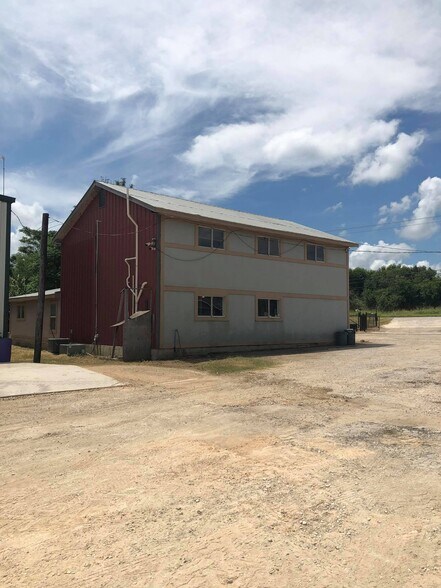 More Photos Of 12440 US Hwy 181 S, San Antonio Flex For Sale