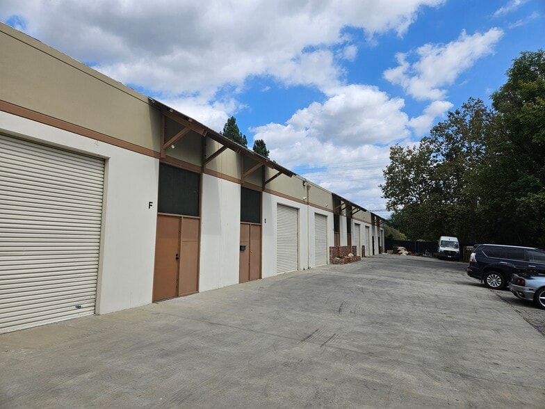 More Photos Of 8501 Canoga Ave, Canoga Park Manufacturing For Lease
