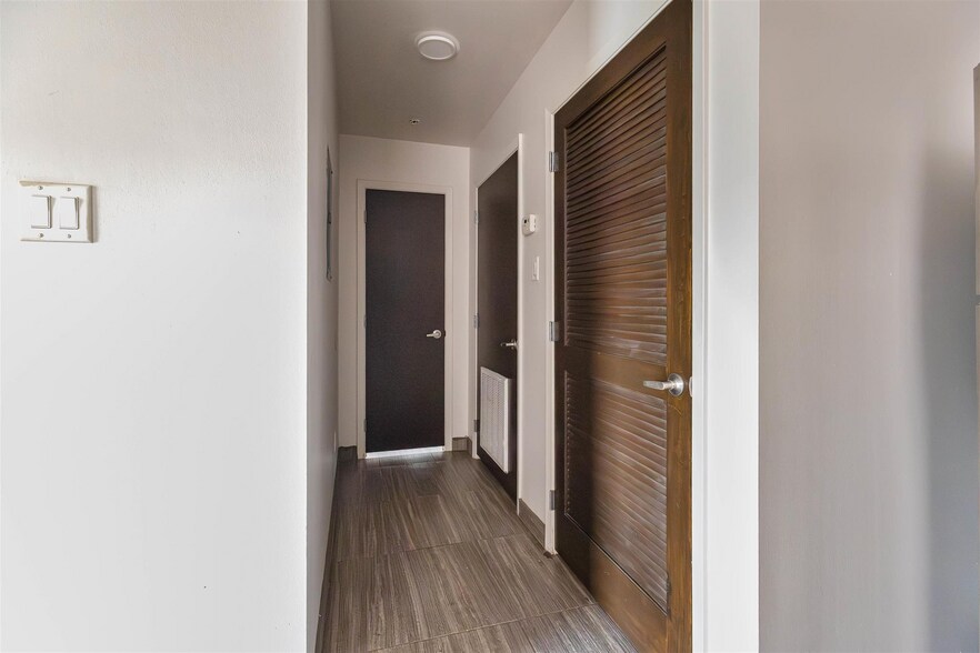 More Photos Of 502 Shiloh Dr, Laredo Apartments For Sale