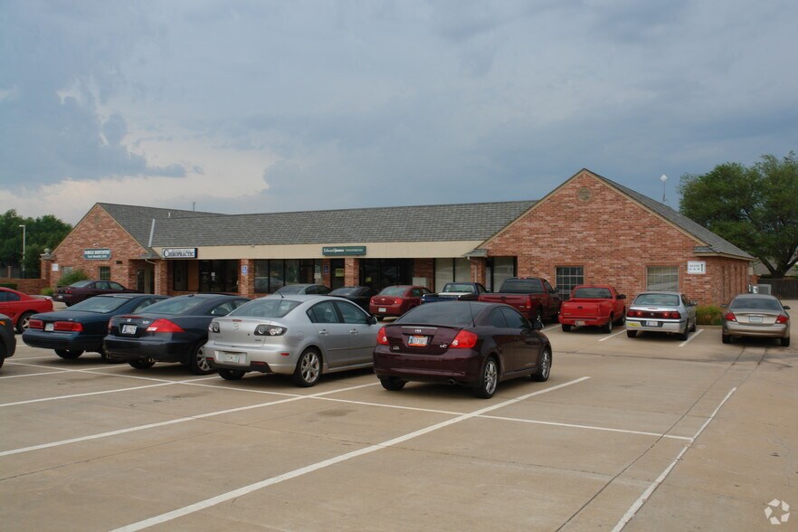 More Photos Of 3201 E Memorial, Edmond Office For Sale