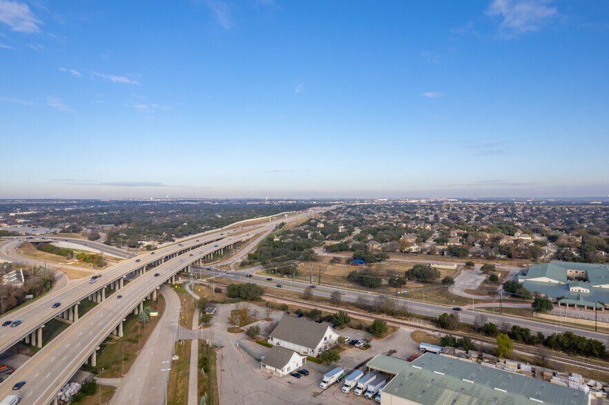 More Photos Of 2620 Brushy Creek Loop, Cedar Park Office For Lease