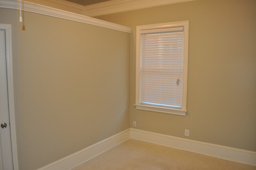 More Photos Of 4330 S Lee St, Buford Medical For Lease