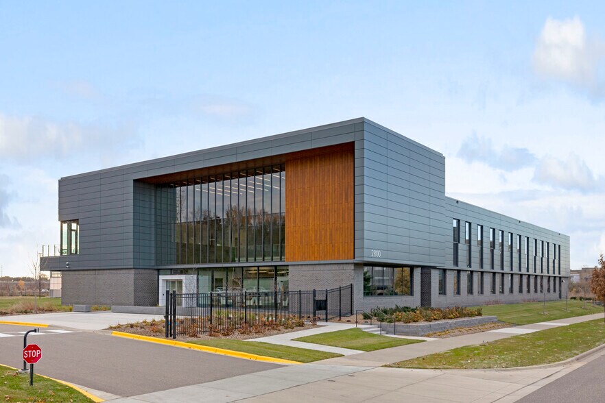 More Photos Of 2800 Mount Ridge Rd, Roseville Office For Sale