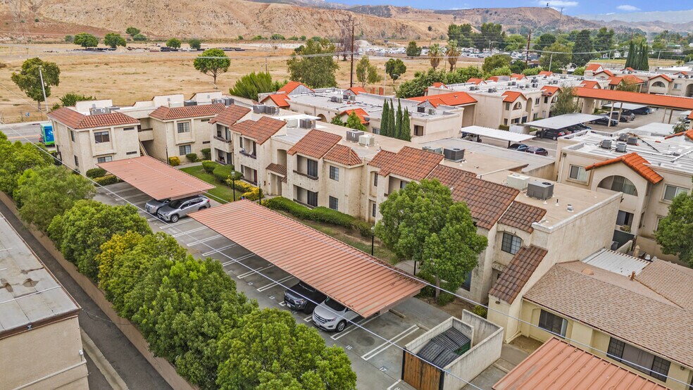 More Photos Of 31701 Ridge Route Rd, Castaic Apartments For Sale