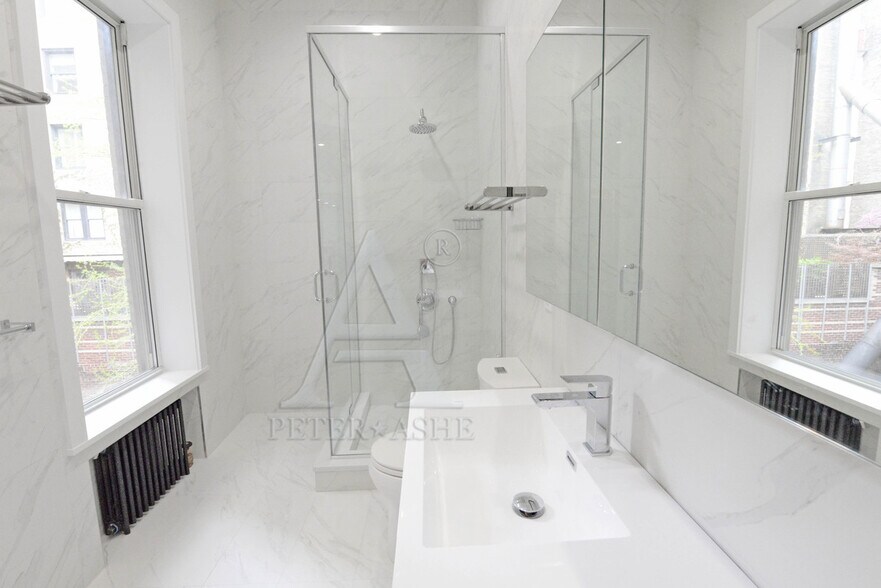 More Photos Of 53 E 64th St, New York Apartments For Sale