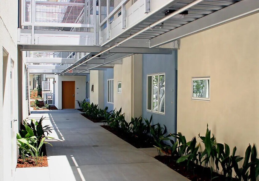 More Photos Of 12360 Osborne St, Pacoima Apartments For Sale