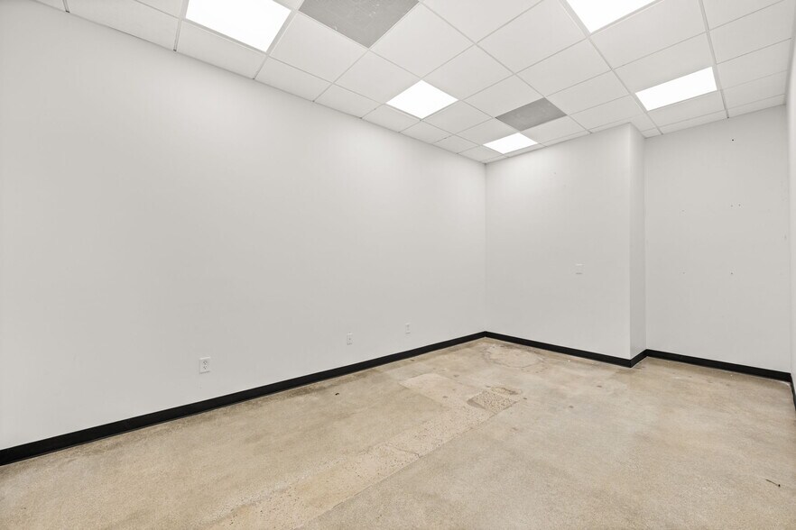 More Photos Of 701 Texas St, Redlands Office For Sale