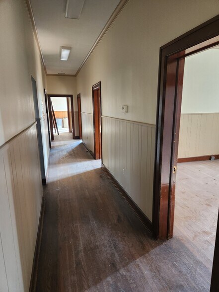 More Photos Of 107 W Liberty St, Rome Office For Sale